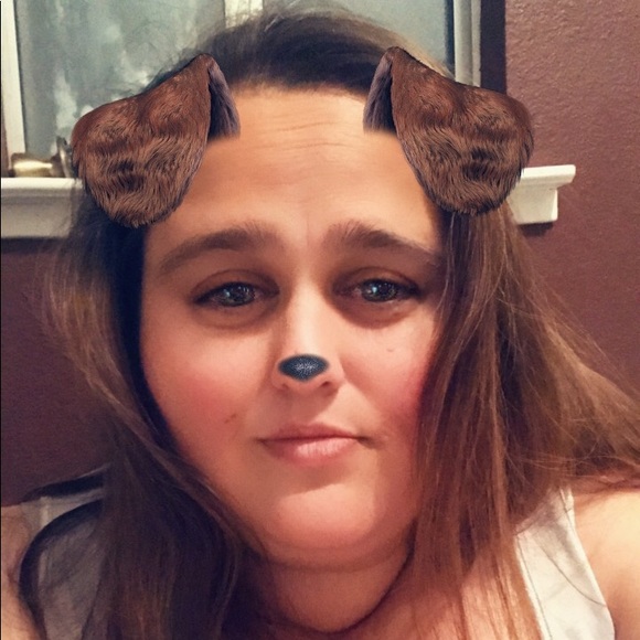 Meet your Posher, Corinna - Picture 1 of 1